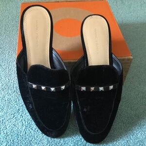 Velvet slip on shoes on